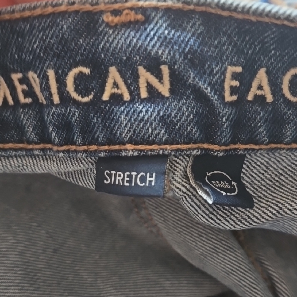 Classic Blue Women's Jeans - Picture 3 of 8